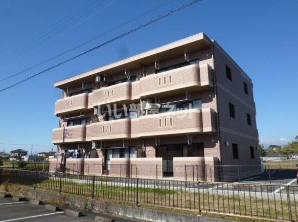 トレンタ・ノーベの外観画像