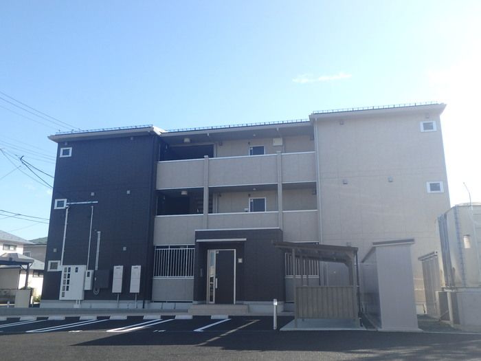 ラトゥール Ⅱの外観画像