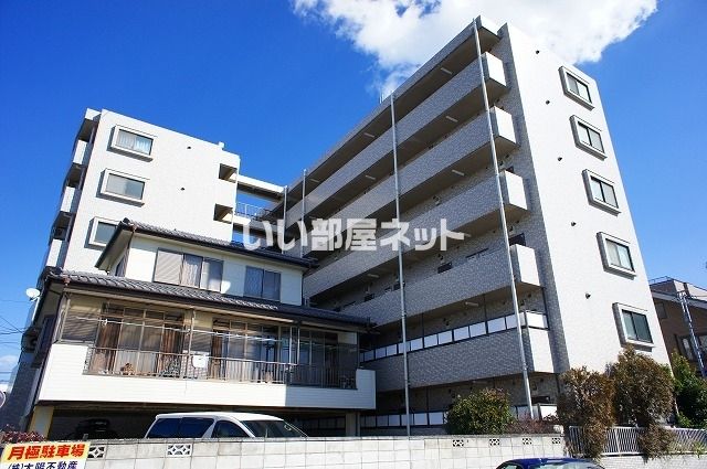 センチュリー鴻巣マンションの外観画像