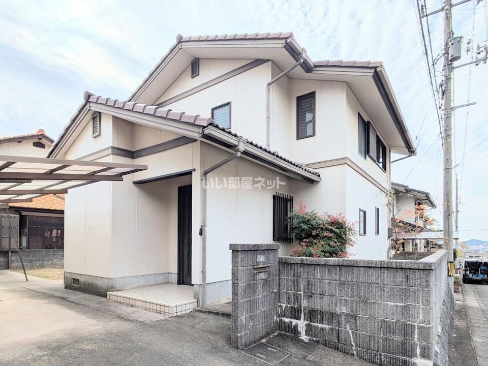 牟礼I邸貸家の外観画像