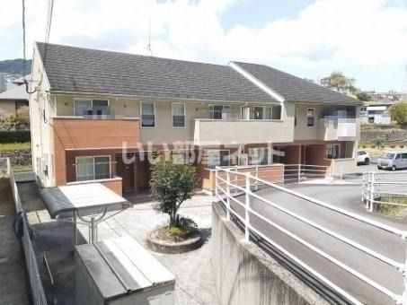 アザレアの外観画像