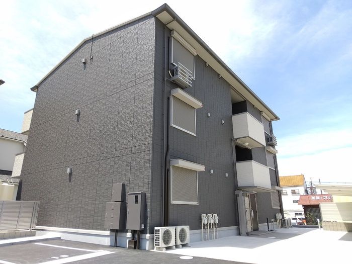 ラフィネ住吉の外観画像