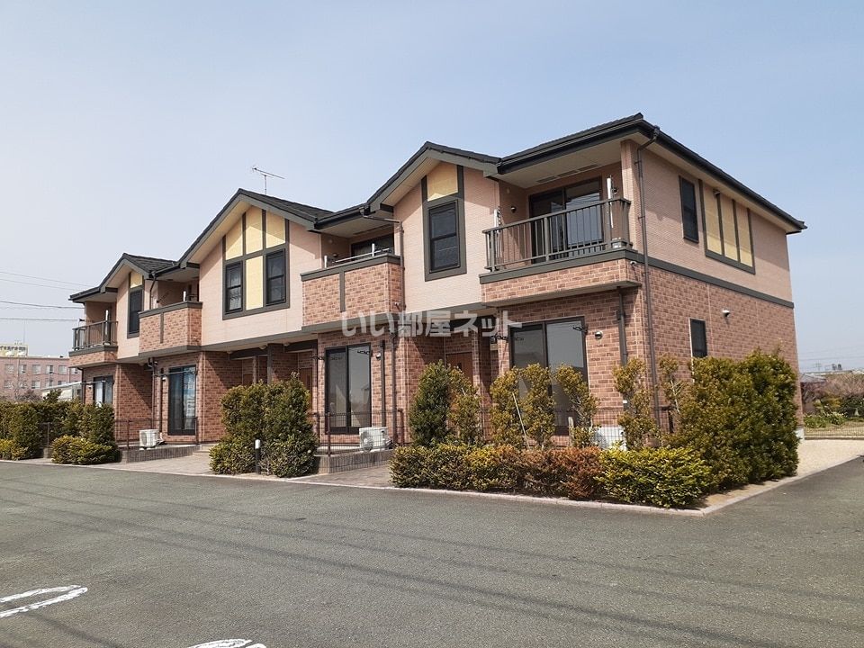 ローレル・オリンピアの外観画像