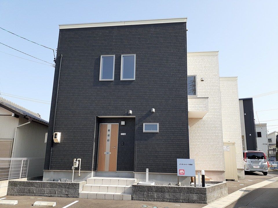 メゾネットパーク奥栄 北棟の外観画像