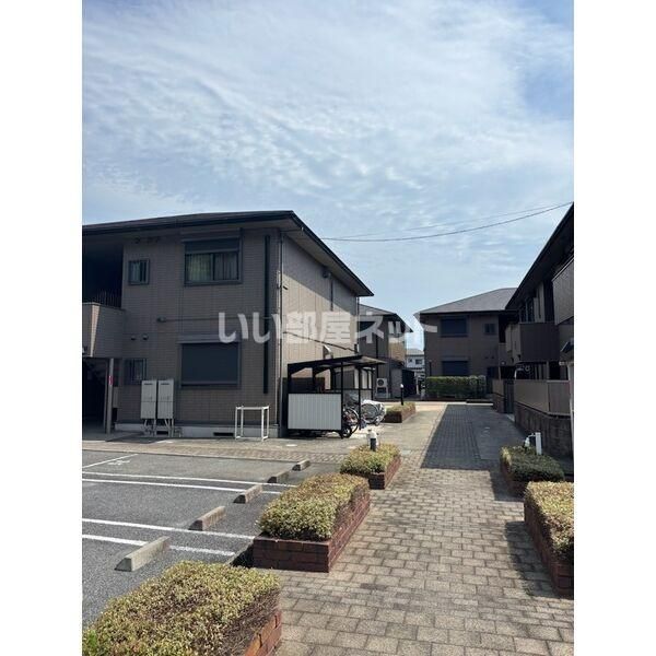 オークヒルズBの外観画像