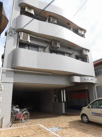 シャトルユニオン別館の外観画像