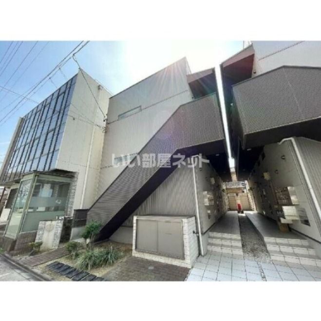 ビルーチェ並木B(ビルーチェナミキビー)の外観画像