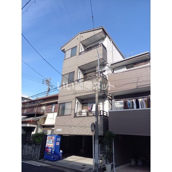 スリーハイツの外観画像