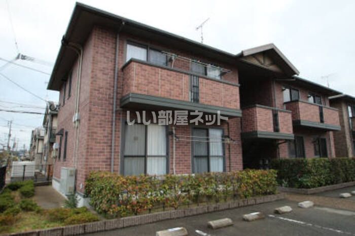 リビングタウン新宮 D棟の外観画像