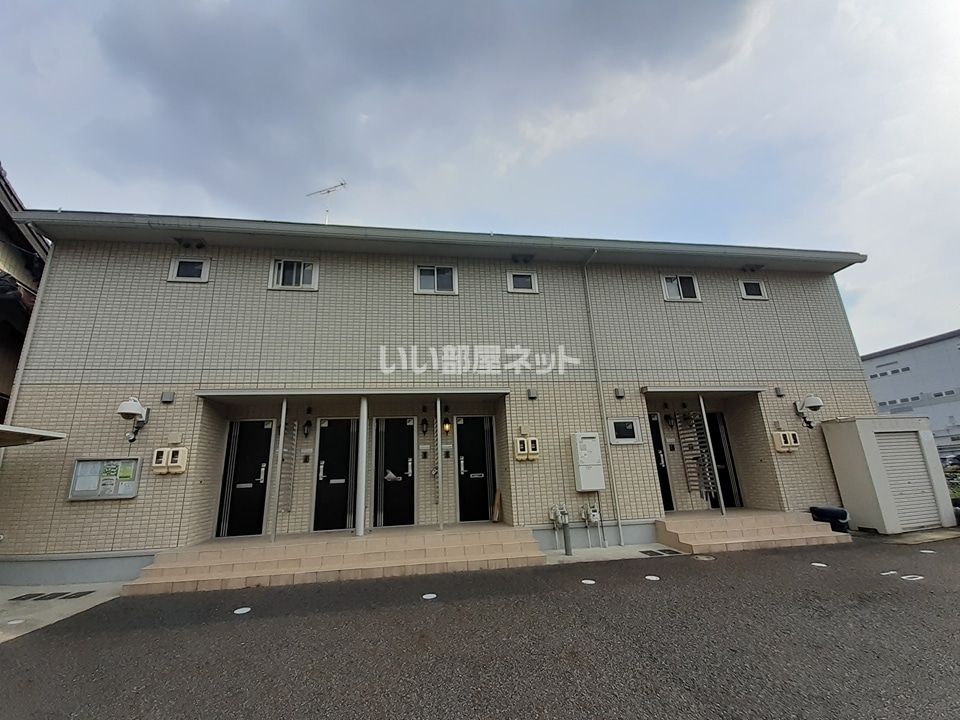 イーストブルーの外観画像