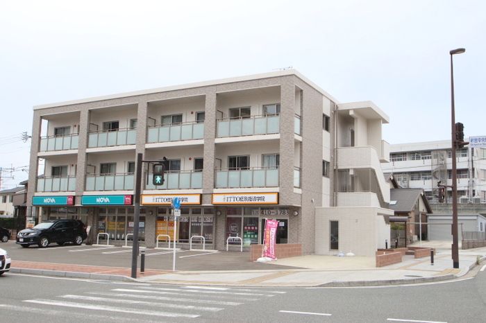 アヴェニール新宮の外観画像