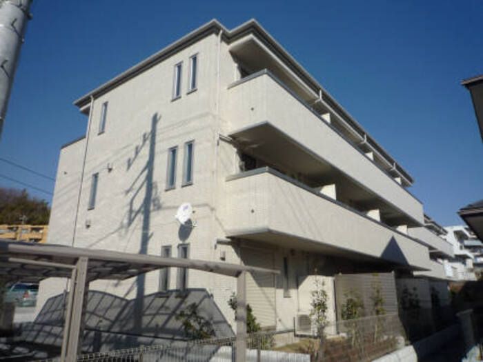 カレッツァI番館の外観画像