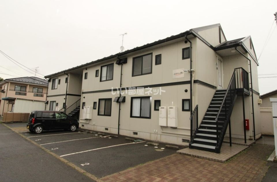 エステート輝A棟の外観画像