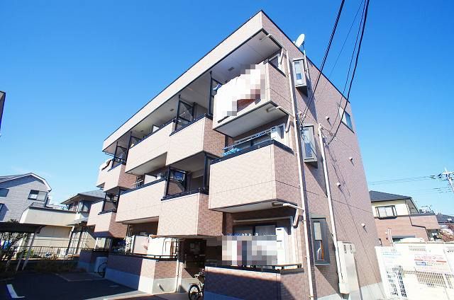 カトルセゾンの外観画像