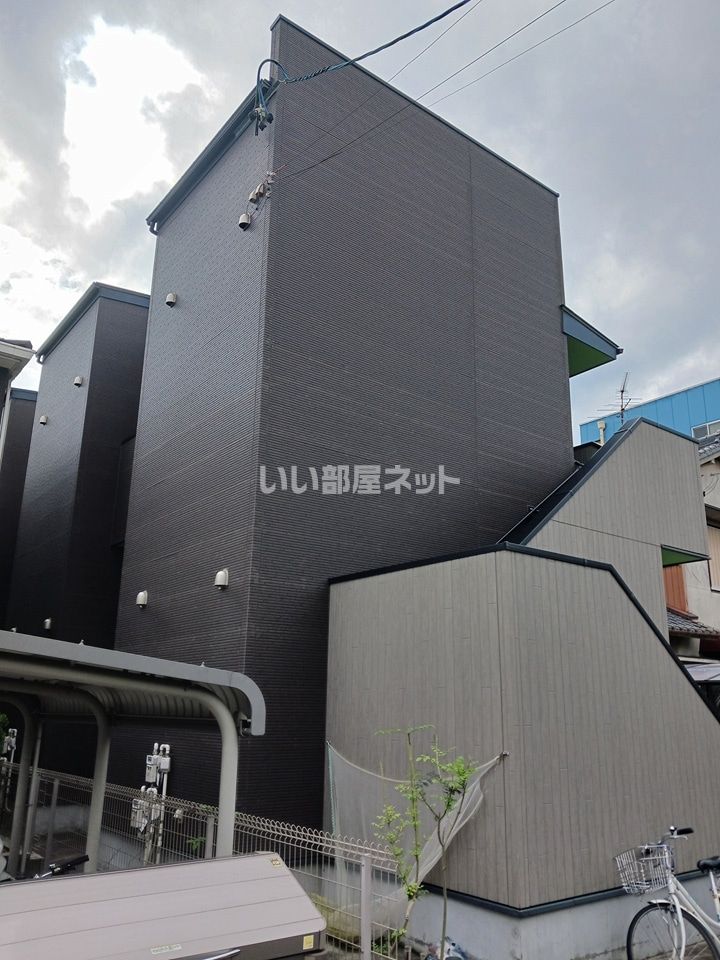 レジアス高畑(レジアスタカバタ)の外観画像