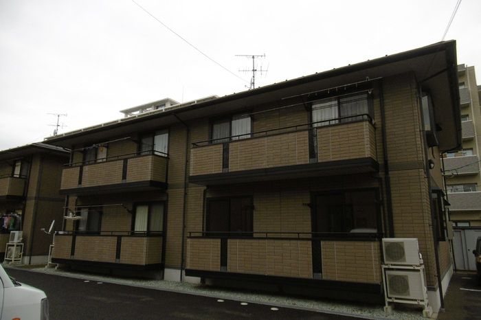 メゾンパーク新田東 ABの外観画像