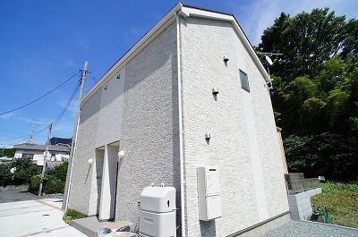 リブリ・チリエージョの外観画像