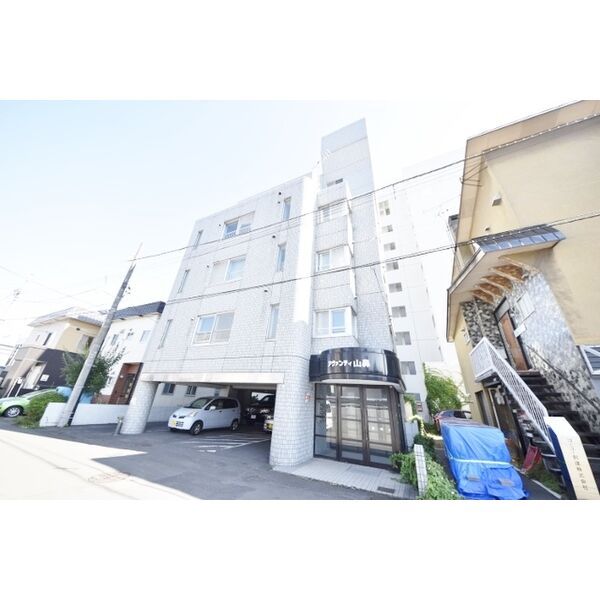 アヴァンティ山鼻の外観画像