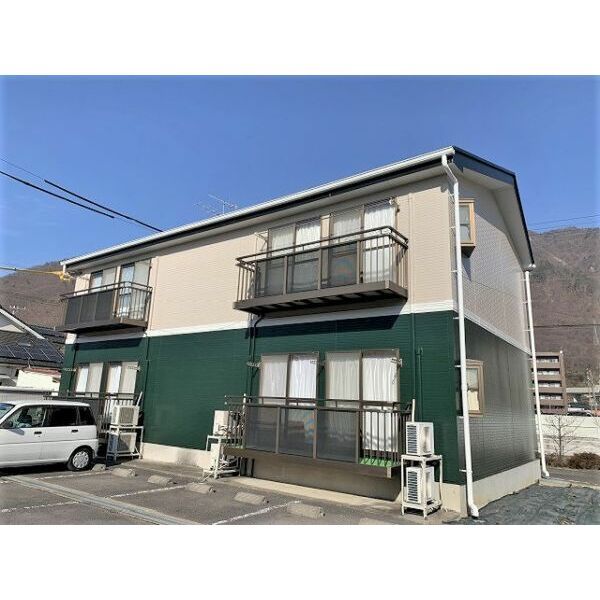 Surplusファミリーの外観画像