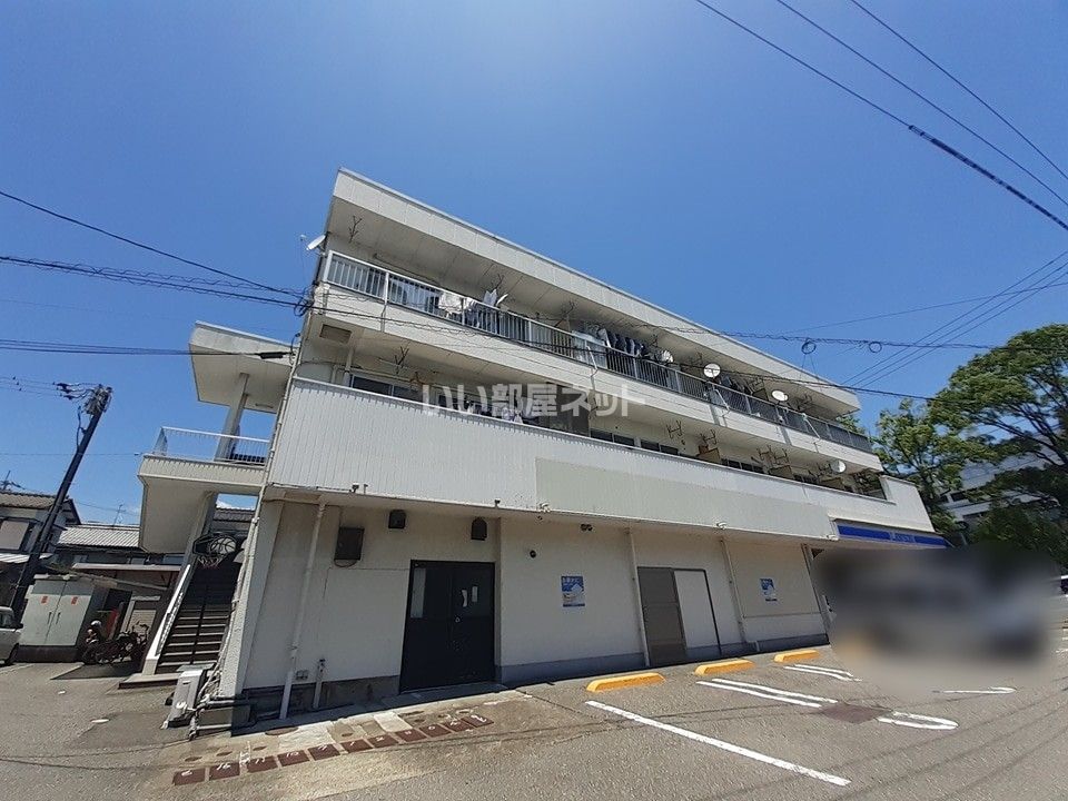 西谷マンションの外観画像