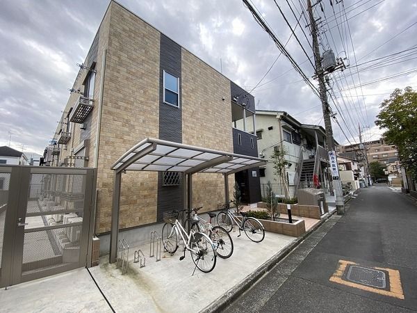 ワイズアイの外観画像
