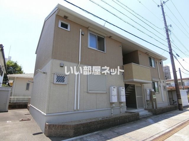 Bush Wの外観画像