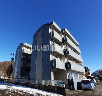 コテージ東海 南棟の外観画像