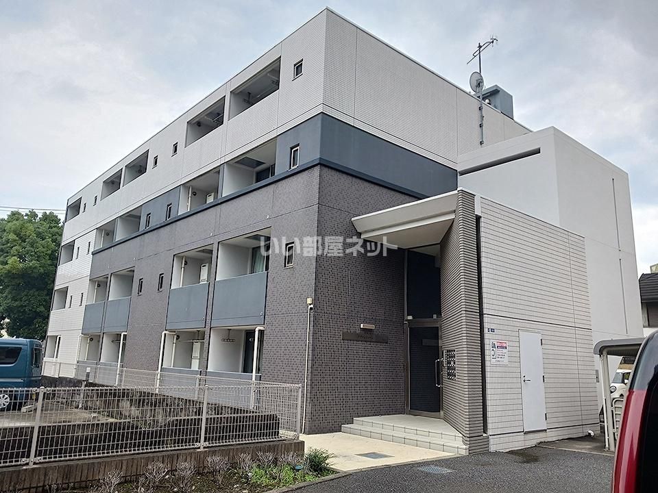アバンツァーレの外観画像