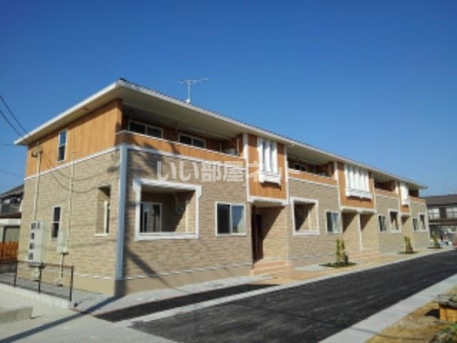 クレインズの外観画像