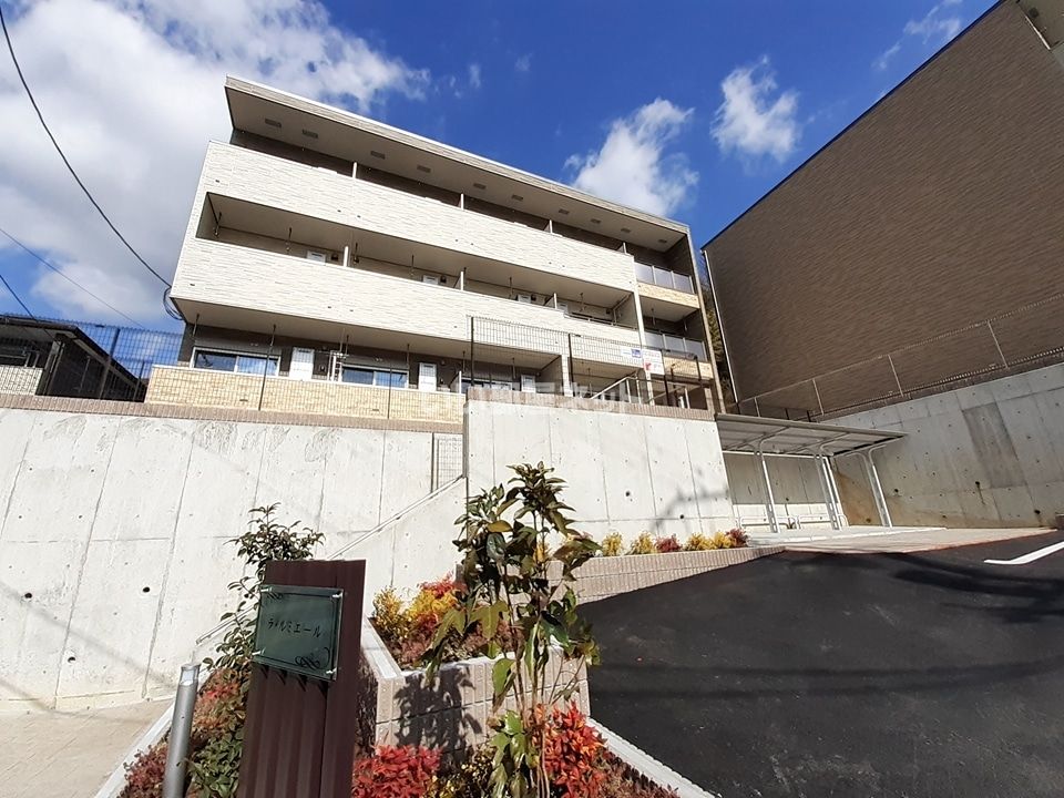 ラ・ルミエールの外観画像