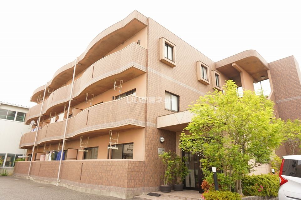 バンブーグラス・マンションの外観画像