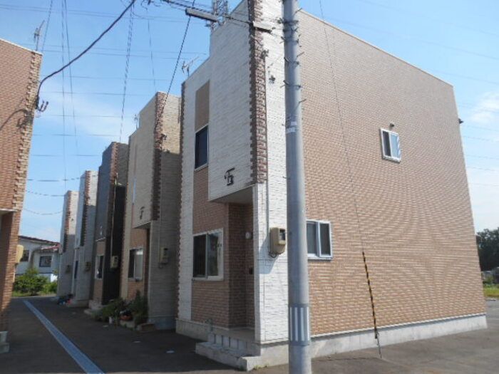 ラグナハウス B棟の外観画像