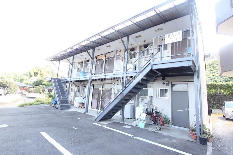 杉野アパートの外観画像