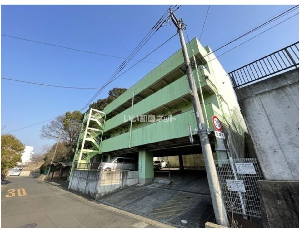 コーポピアなかやまE棟の外観画像