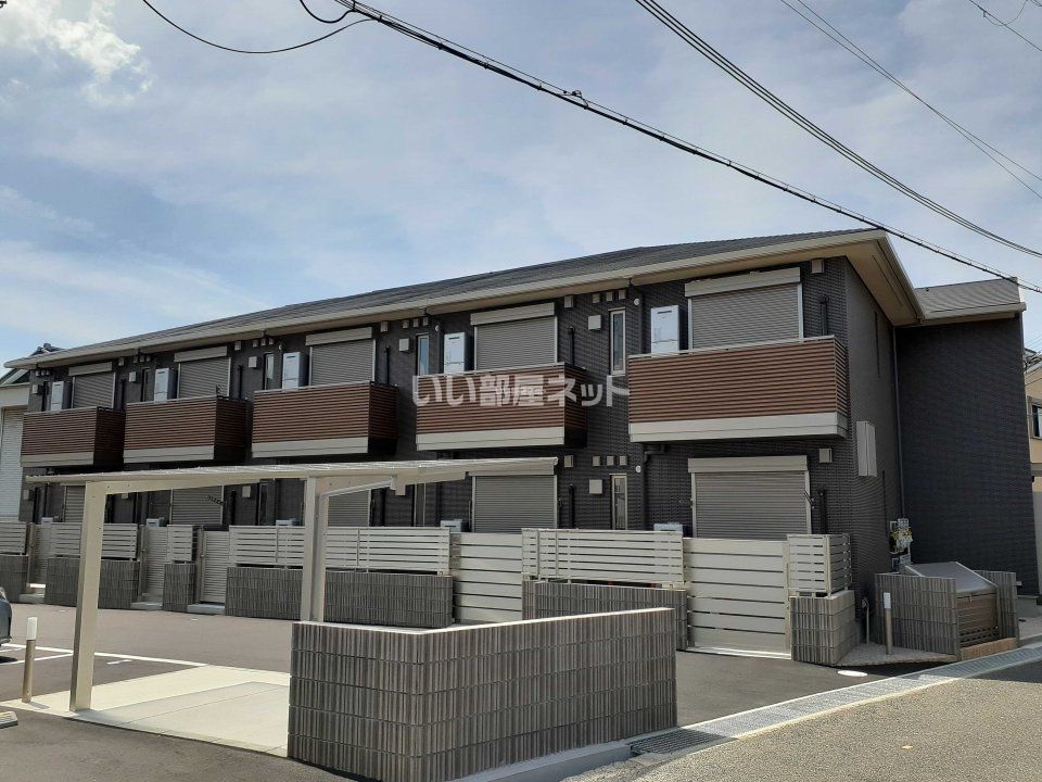 岸和田市小松里町ハイツの外観画像