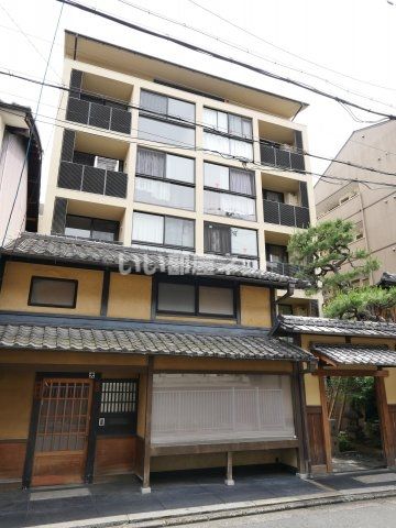 ヴィラスタジオーネ御所南の外観画像