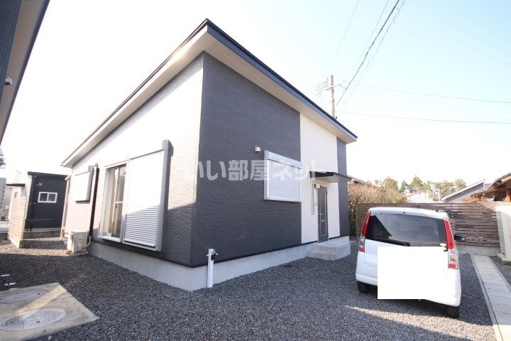 JEWEL五十市 Eの外観画像