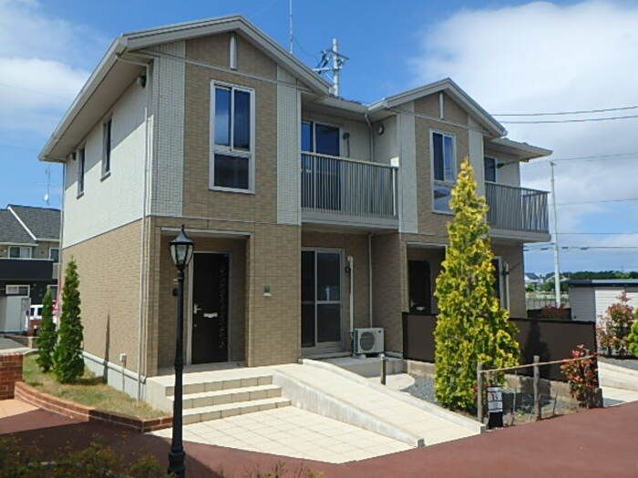 シャイニー コート Bの外観画像