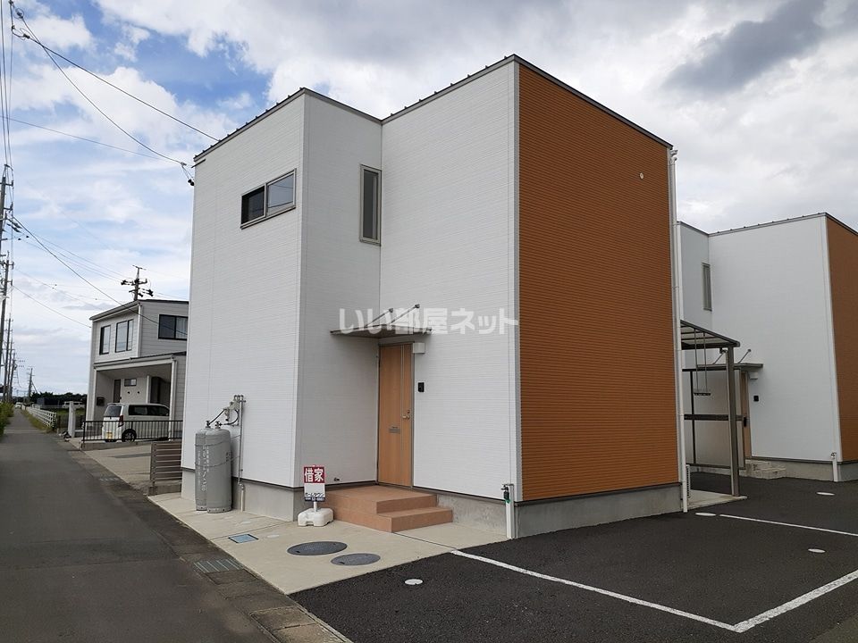 UC明和町佐田 C棟の外観画像
