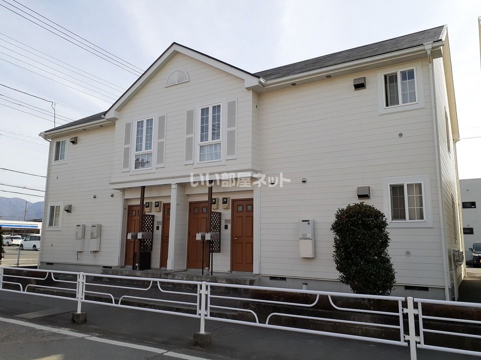 グリシーヌEASTの外観画像