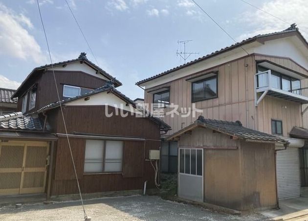 東三条貸家の外観画像