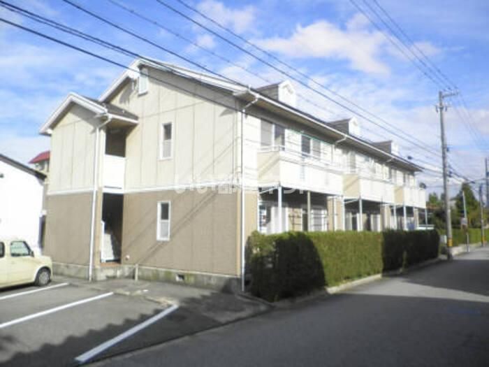 サン・シャレー山室の外観画像