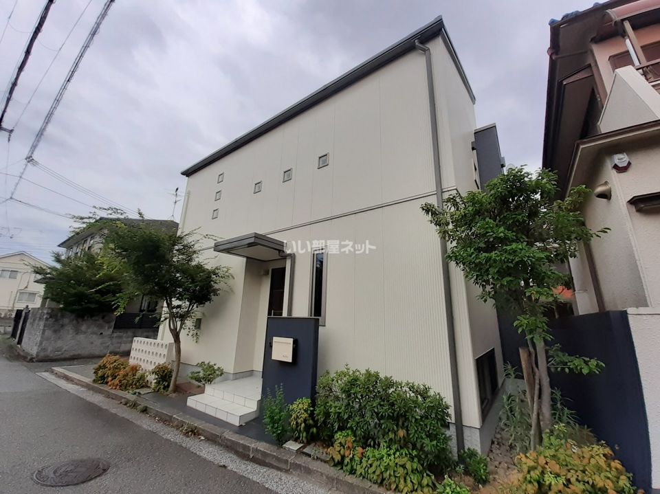 シャーメゾン松生町の外観画像