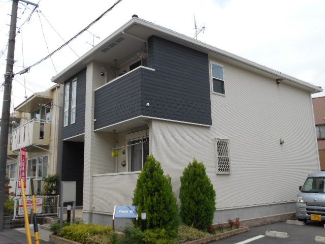 PINES KIの外観画像