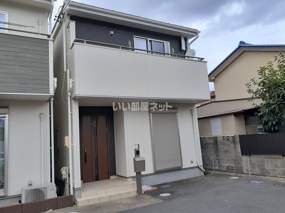 テトラ中央通の外観画像