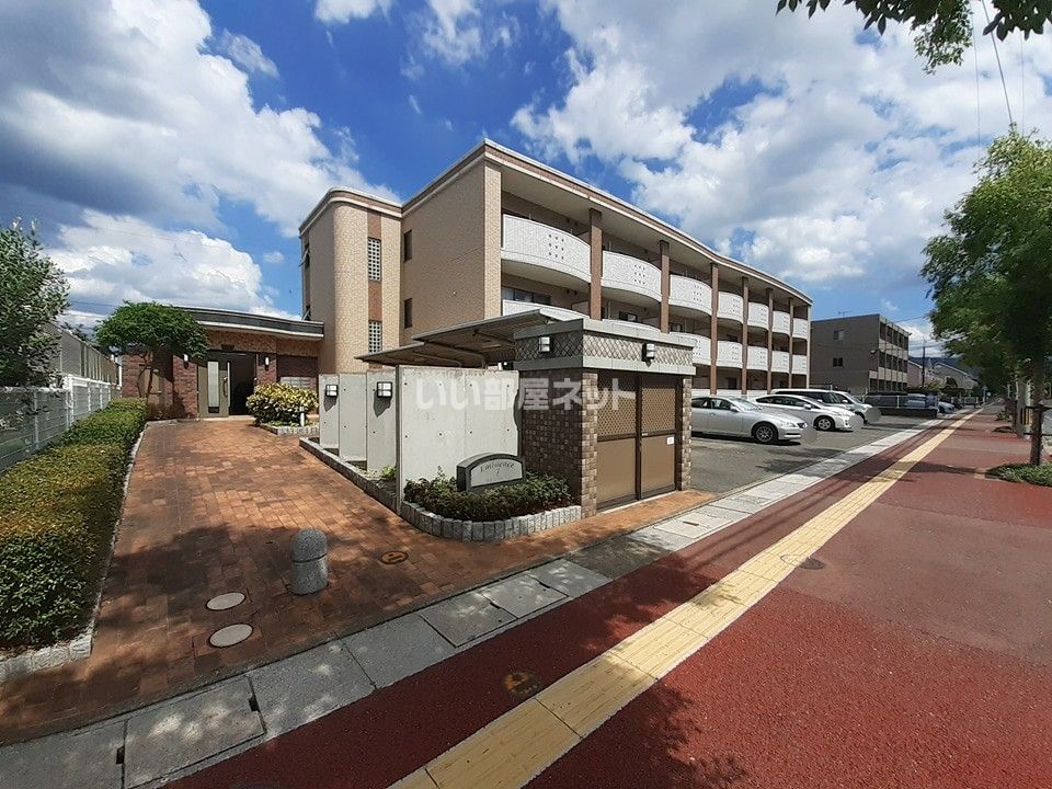 エミネンスアイの外観画像
