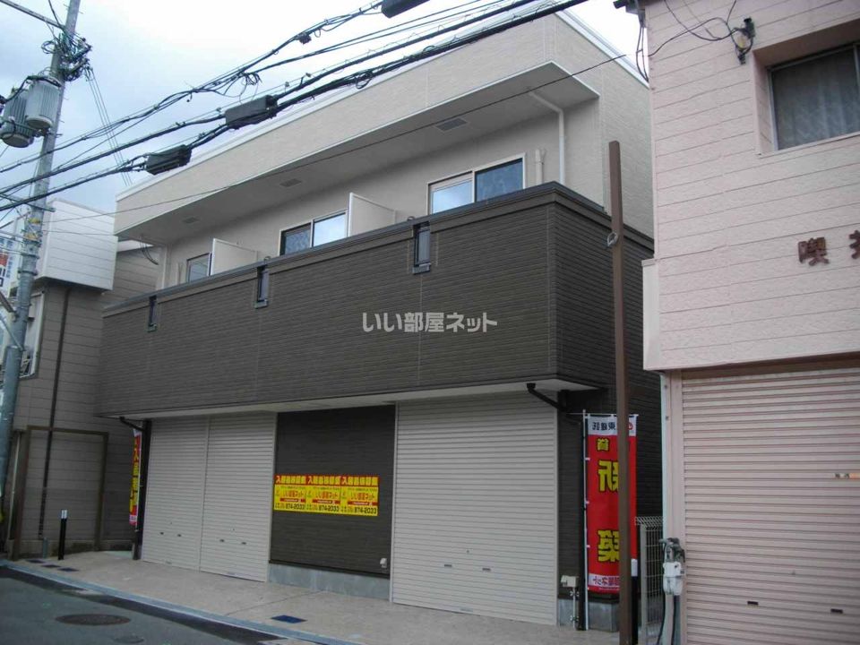 トムズ コートの外観画像