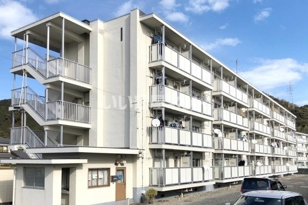 ビレッジハウス道下3号棟の外観画像