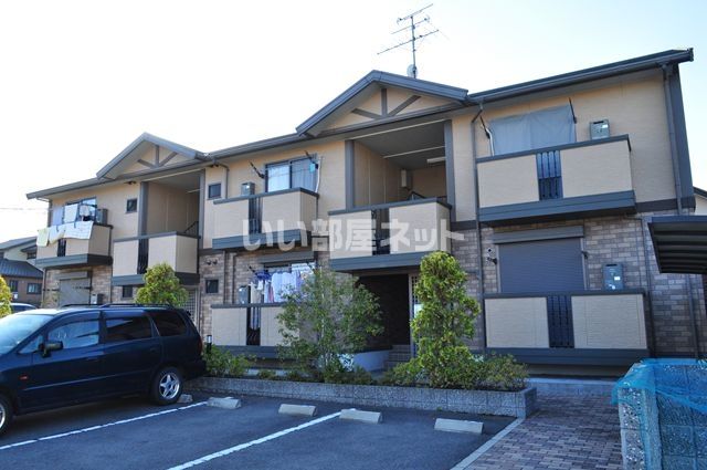 シャトレ祝園の外観画像