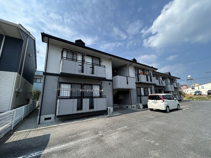 パストラル八田の外観画像